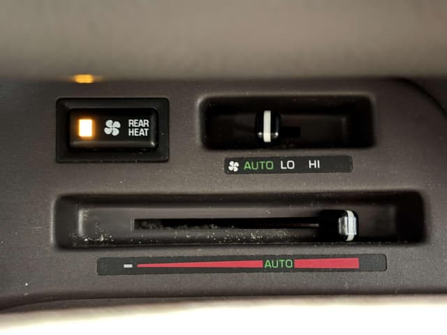 1997 Toyota HiAce JDM car for sale — photo 21 of 25
