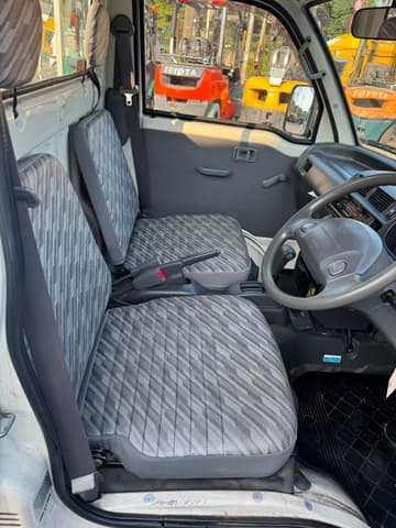 2001 Daihatsu Hijet JDM car for sale — photo 8 of 10