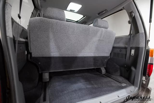 1996 Toyota Granvia JDM car for sale — photo 21 of 25