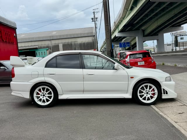 2000 Mitsubishi Lancer Evolution JDM car for sale — photo 17 of 25