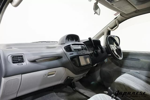 1995 Mitsubishi Delica JDM car for sale — photo 9 of 25