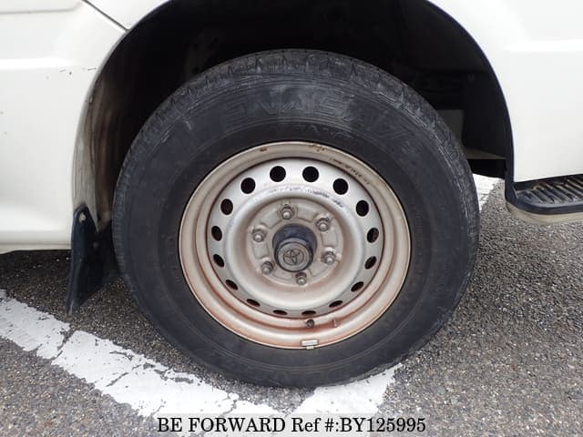 2002 Toyota HiAce JDM car for sale — photo 12 of 25