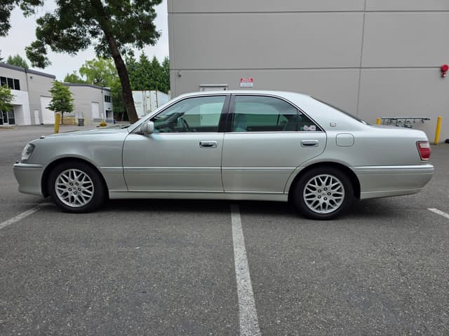 2000 Toyota Crown JDM car for sale — photo 4 of 13