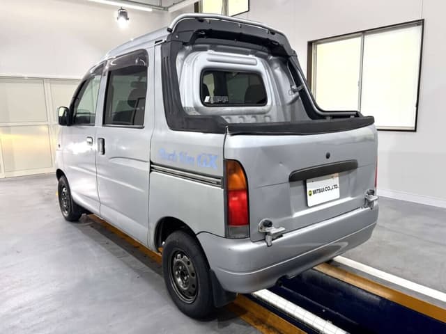 1999 Daihatsu Hijet JDM car for sale — photo 4 of 25