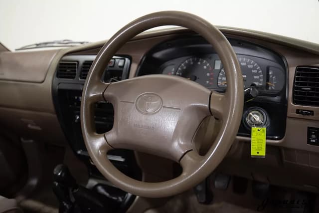1998 Toyota Hilux Surf JDM car for sale — photo 13 of 25