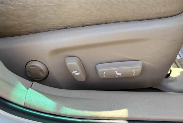 2009 Toyota Mark X JDM car for sale — photo 12 of 21