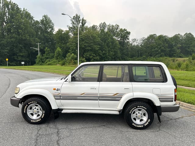 1997 Toyota Land Cruiser JDM car for sale — photo 3 of 20