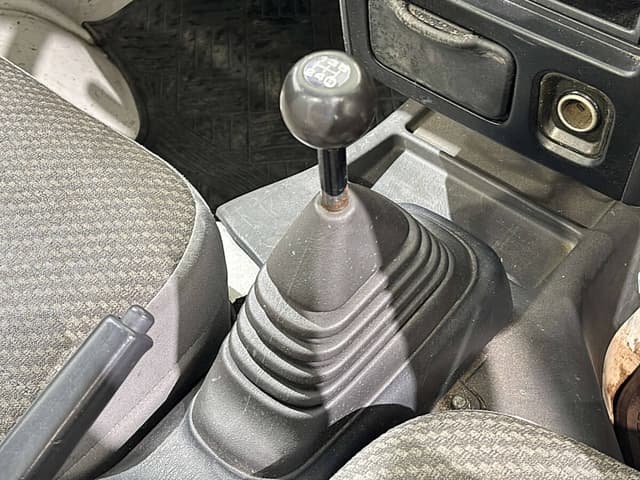 2000 Daihatsu Hijet JDM car for sale — photo 16 of 25