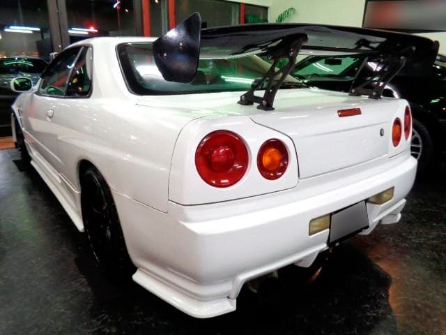 1998 Nissan Skyline JDM car for sale — photo 4 of 21