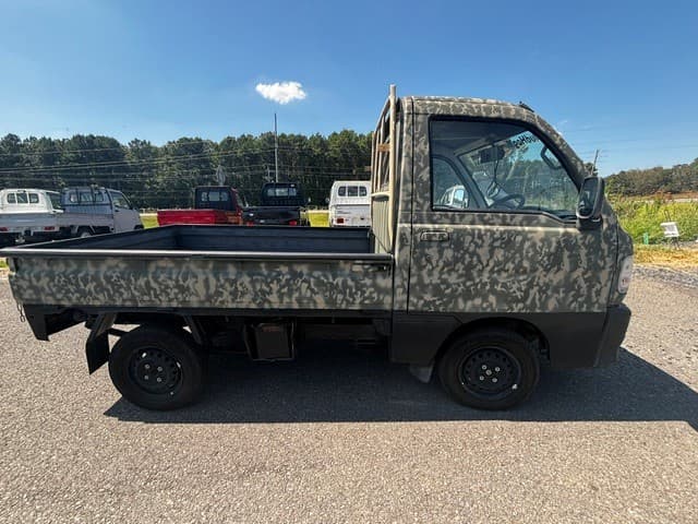 1999 Daihatsu Hijet JDM car for sale — photo 2 of 5