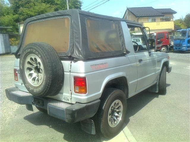 1990 Mitsubishi Pajero JDM car for sale — photo 3 of 7