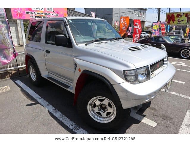 1998 Mitsubishi Pajero JDM car for sale — photo 3 of 10