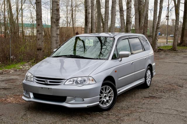 2000 Honda Odyssey JDM car for sale — photo 3 of 19