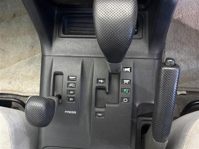 1999 Mitsubishi Pajero JDM car for sale — photo 15 of 23
