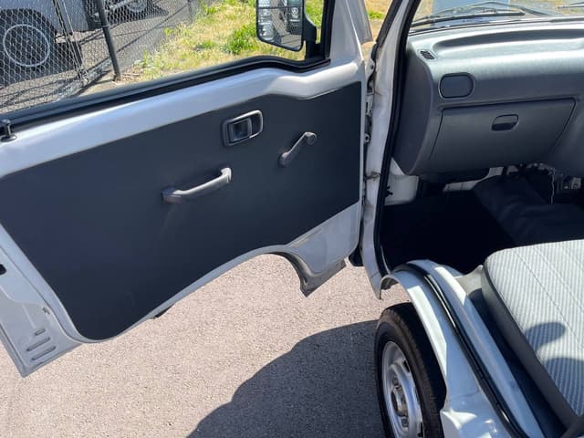 1997 Daihatsu Hijet JDM car for sale — photo 24 of 25