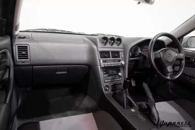 1998 Nissan Skyline JDM car for sale — photo 9 of 25