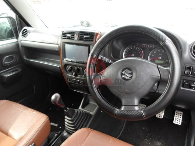 2006 Suzuki Jimny JDM car for sale — photo 24 of 24