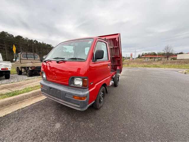 1999 Mitsubishi Minicab JDM car for sale — photo 2 of 6
