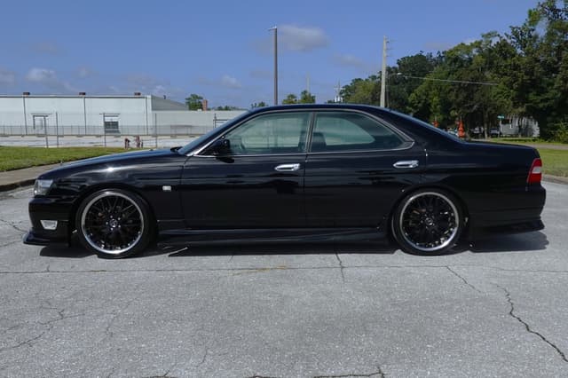 2001 Nissan Laurel JDM car for sale — photo 8 of 20