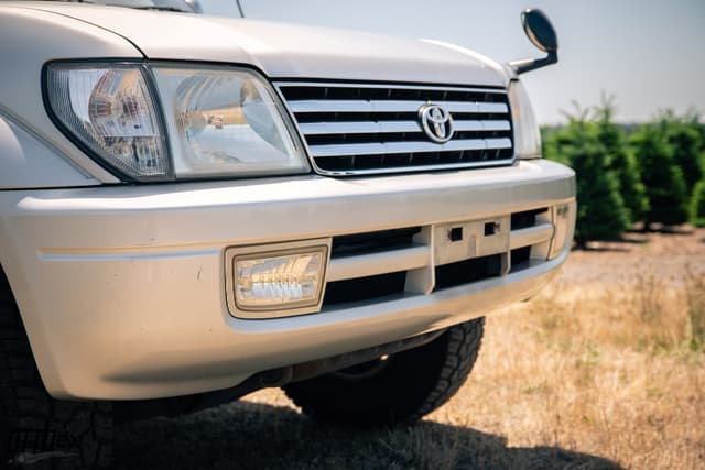 2000 Toyota Land Cruiser JDM car for sale — photo 19 of 25