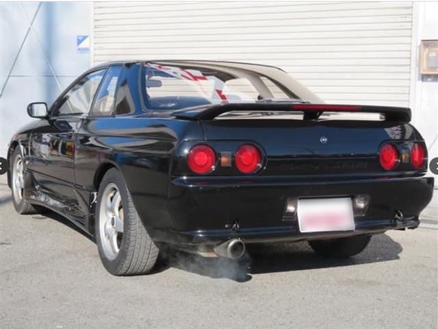 1992 Nissan Skyline JDM car for sale — photo 20 of 25