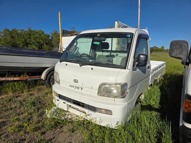 2000 Daihatsu Hijet JDM car for sale — photo 11 of 16