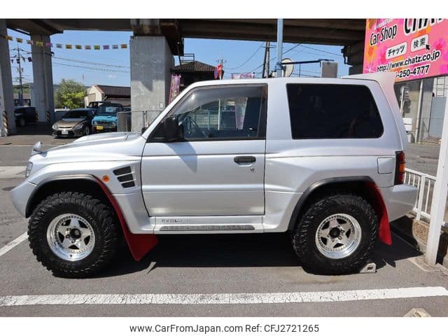 1998 Mitsubishi Pajero JDM car for sale — photo 5 of 10