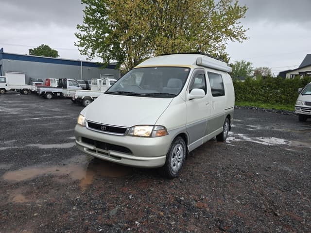1996 Toyota Granvia JDM car for sale — photo 3 of 14