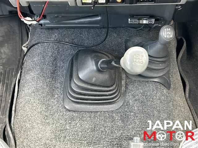 1993 Toyota Land Cruiser Prado JDM car for sale — photo 16 of 20