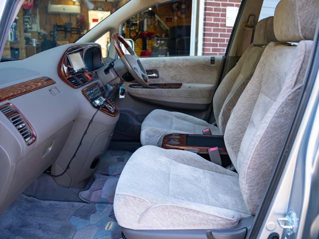 2000 Honda Odyssey JDM car for sale — photo 13 of 18