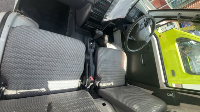 1999 Daihatsu Hijet JDM car for sale — photo 5 of 6