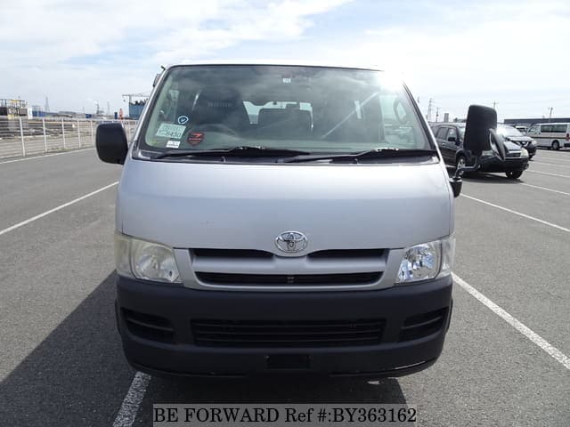 2005 Toyota HiAce JDM car for sale — photo 8 of 25