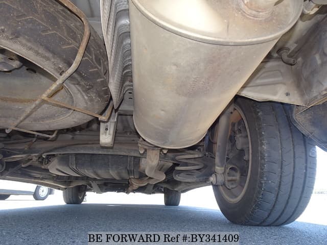 2006 Toyota Alphard JDM car for sale — photo 16 of 25