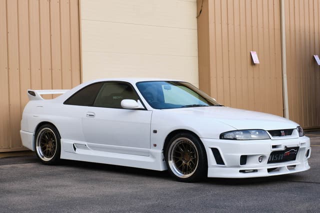 1996 Nissan Skyline JDM car for sale — photo 7 of 25