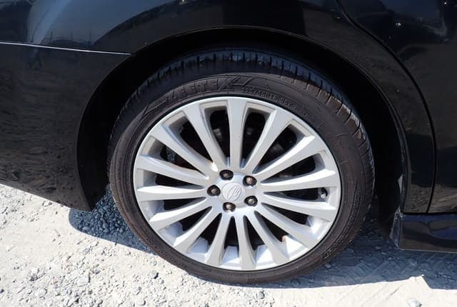 2010 Subaru Legacy JDM car for sale — photo 11 of 25