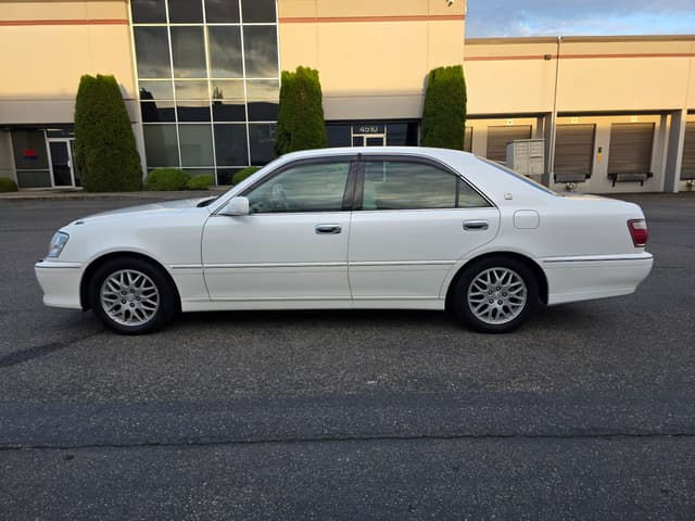 1999 Toyota Crown JDM car for sale — photo 6 of 13