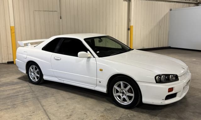 1998 Nissan Skyline JDM car for sale — photo 4 of 25
