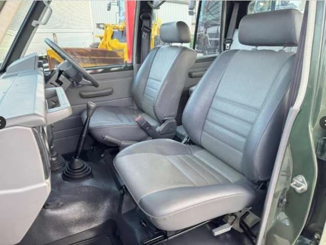 2001 Toyota Land Cruiser JDM car for sale — photo 12 of 17
