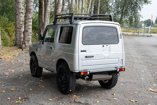 1997 Suzuki Jimny JDM car for sale — photo 4 of 15