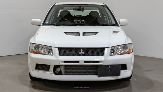 2001 Mitsubishi Lancer Evolution JDM car for sale — photo 2 of 25