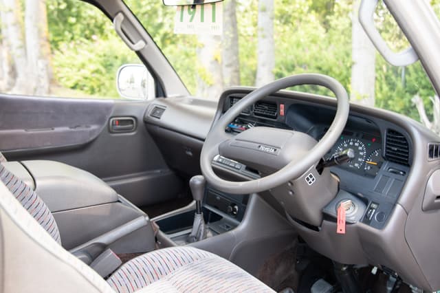1994 Toyota HiAce JDM car for sale — photo 8 of 14