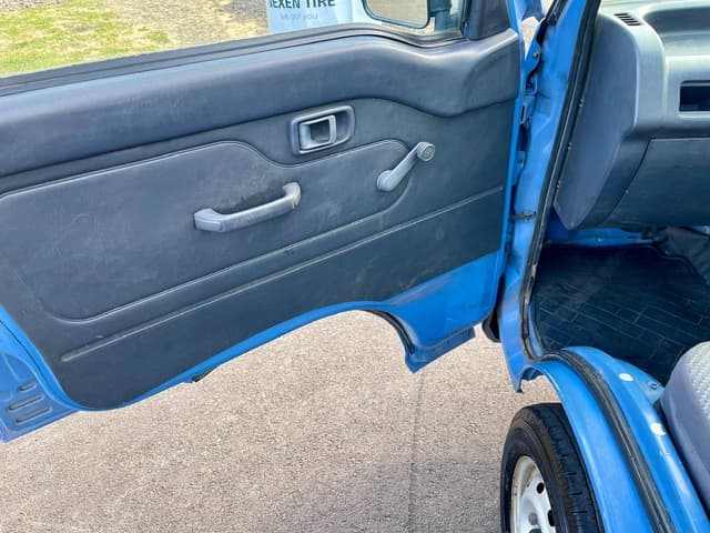 1999 Daihatsu Hijet JDM car for sale — photo 20 of 25