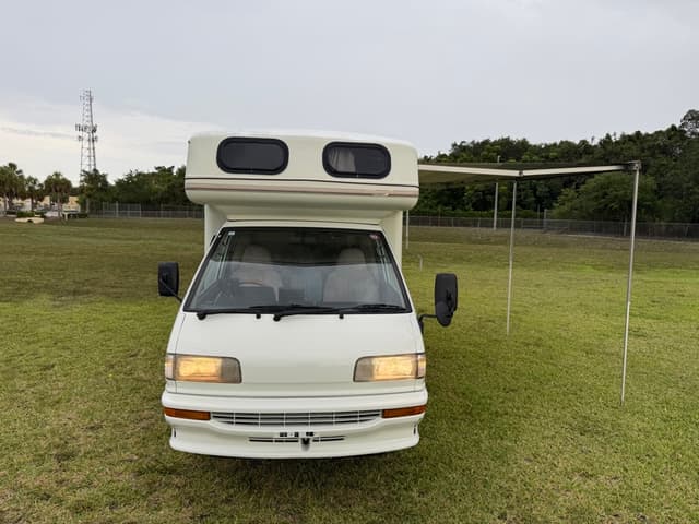 1994 Toyota Townace JDM car for sale — photo 3 of 25