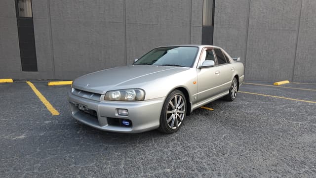 1998 Nissan Skyline JDM car for sale — photo 2 of 15