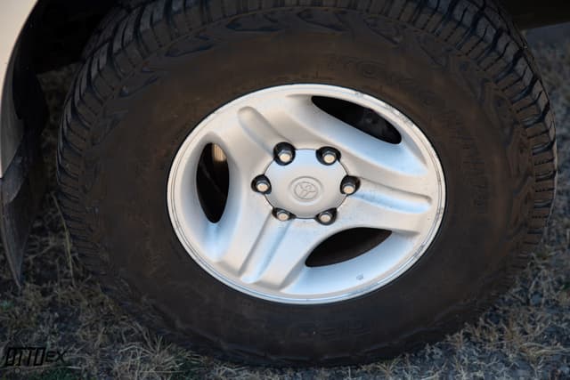 2000 Toyota Land Cruiser JDM car for sale — photo 20 of 25