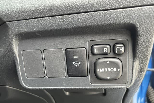 2010 Toyota Corolla JDM car for sale — photo 19 of 25