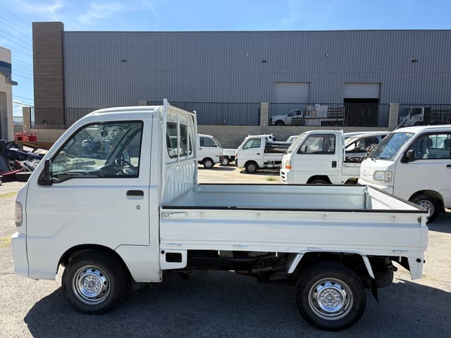 2000 Daihatsu Hijet JDM car for sale — photo 4 of 25