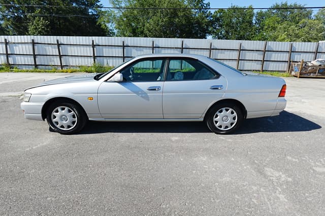 1996 Nissan Laurel JDM car for sale — photo 9 of 10