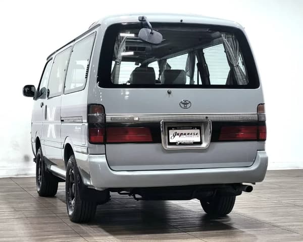 1998 Toyota HiAce JDM car for sale — photo 6 of 25