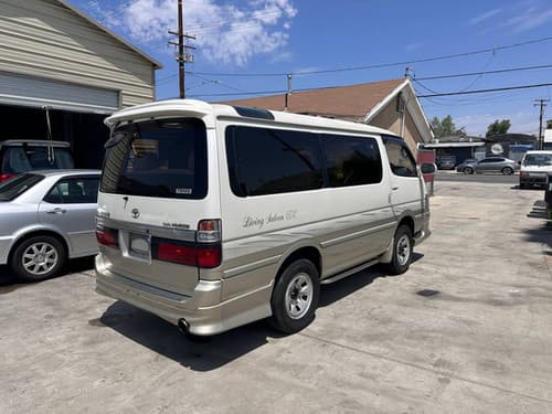 1999 Toyota HiAce JDM car for sale — photo 3 of 8